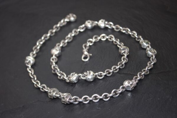 Elegant silver chain necklace with a lobster clasp.